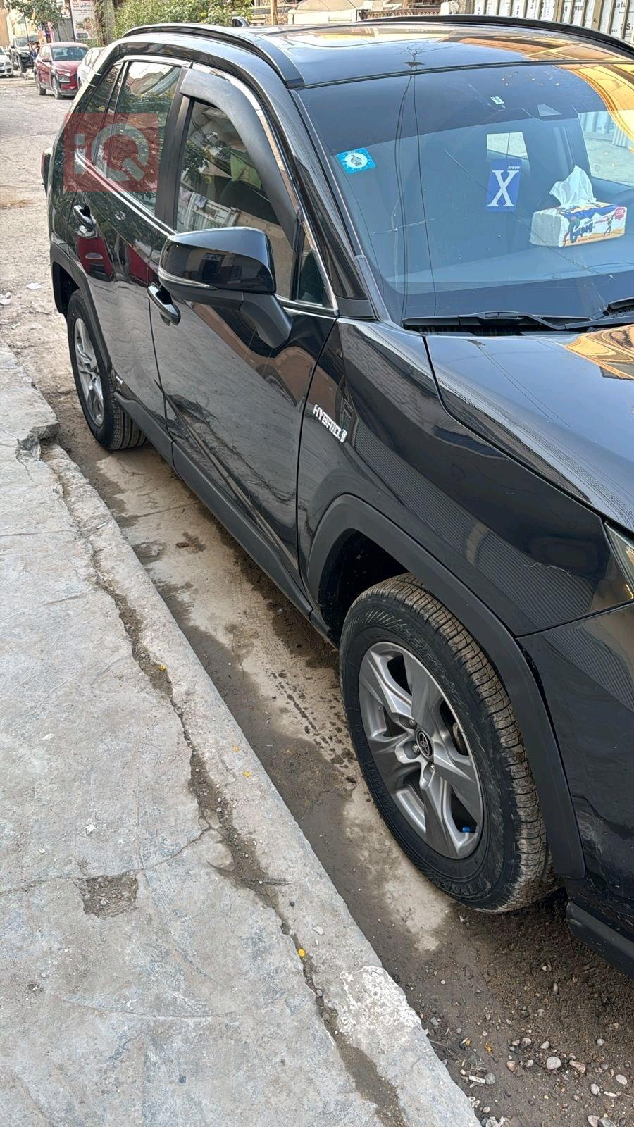 تويوتا راف 4